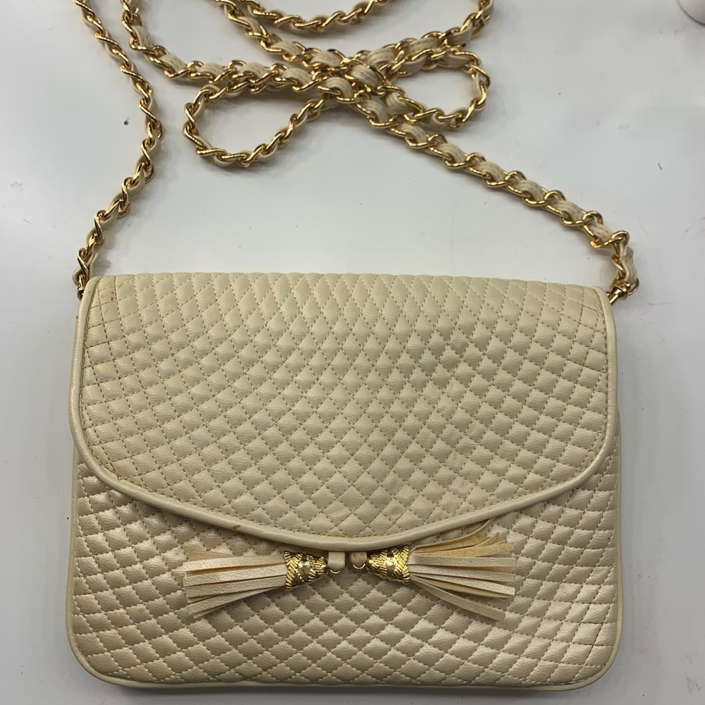 Vintage Worthington off white crossbody bag